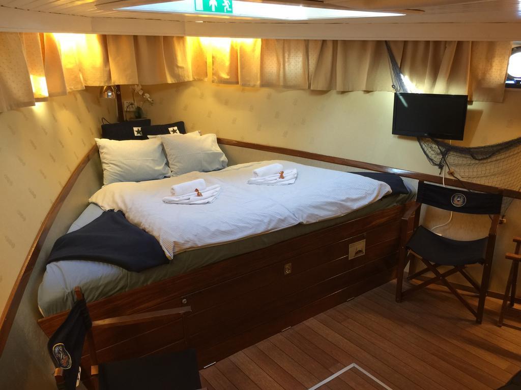Hotell M/S Monika Stockholm Exterior photo
