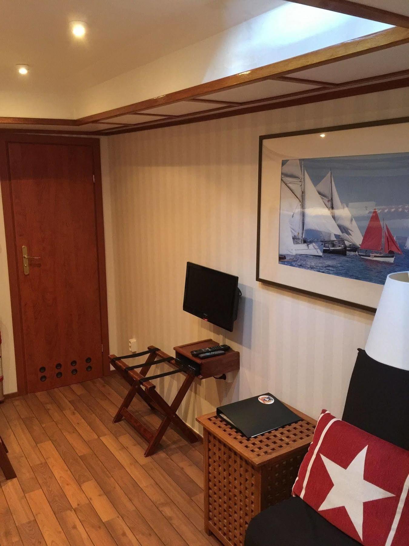 Hotell M/S Monika Stockholm Exterior photo